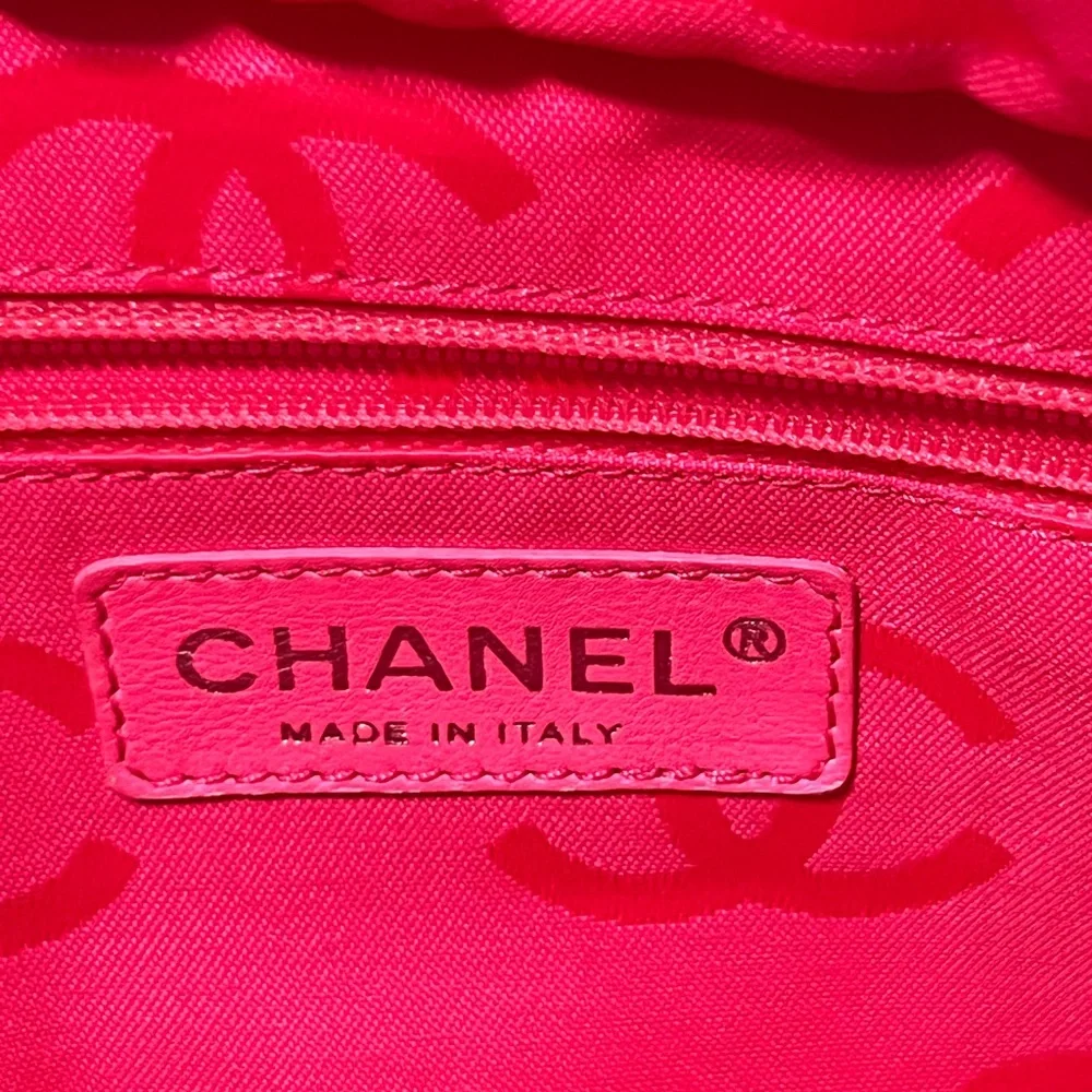 CHANEL Black Quilted Leather Shoulder Tote with White CC Emblem